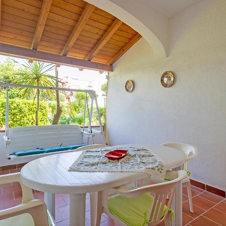 Awesome Home In Manduria With Kitchen المظهر الخارجي الصورة